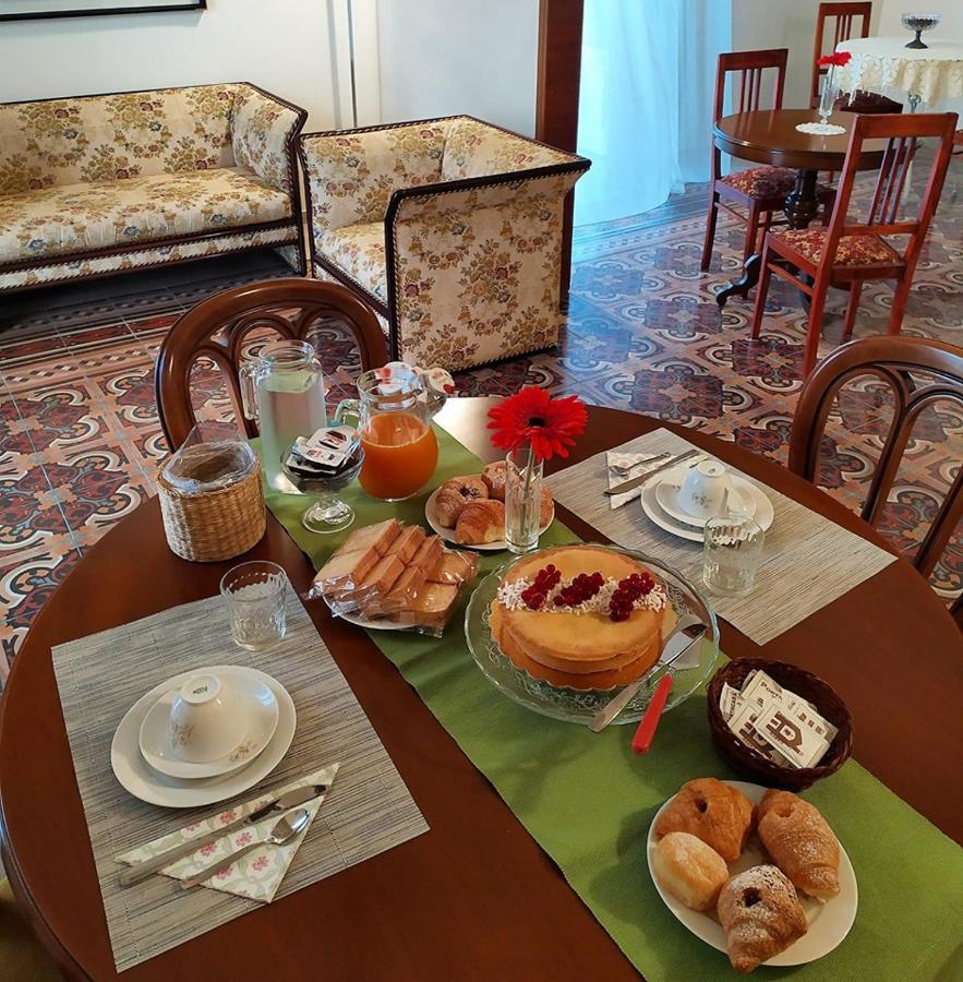 B&B Cose Belle Capurso ภายนอก รูปภาพ